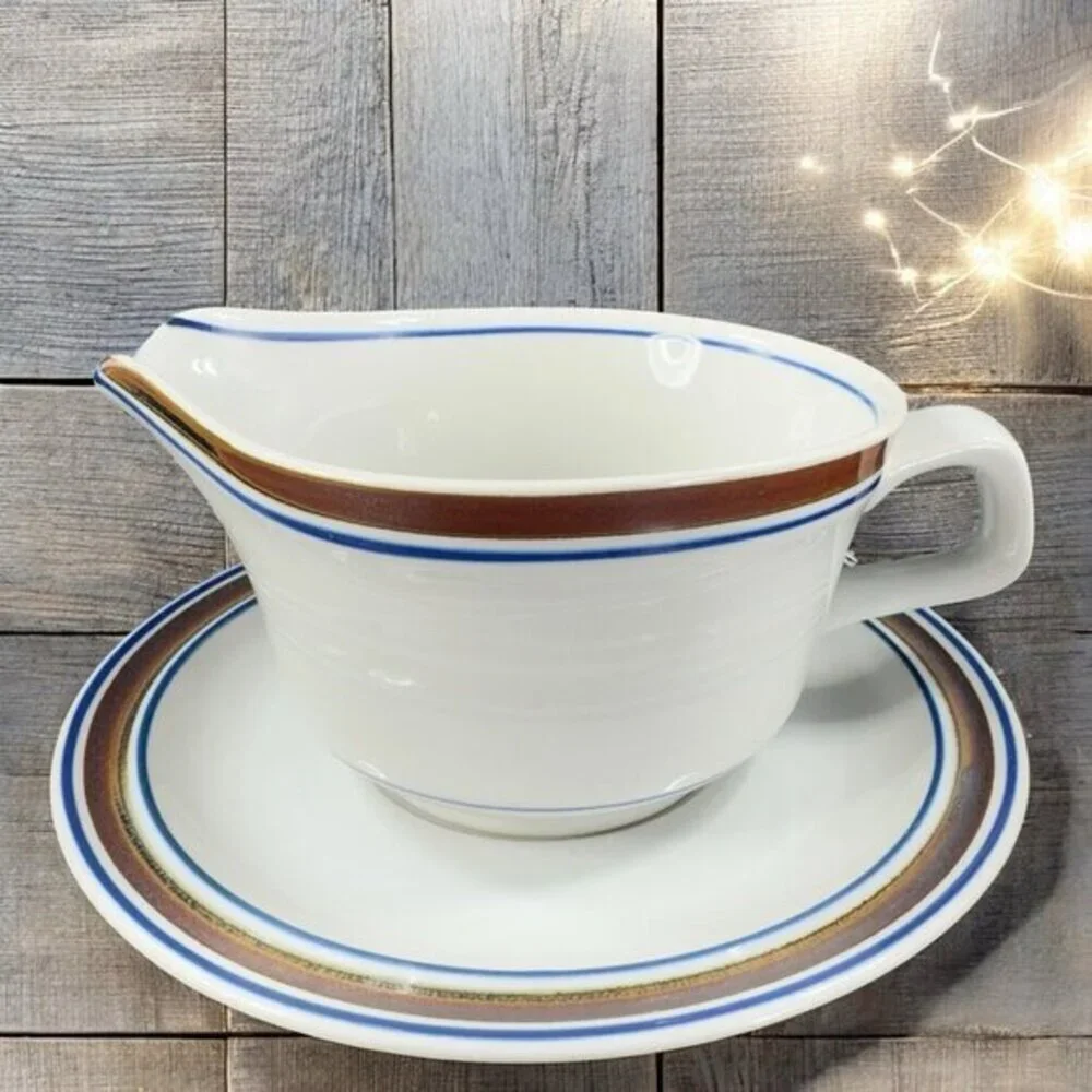 Vintage Salem Pottery Stoneware Sauce Dish With‎ Under plate Gravy Boat Set VTG